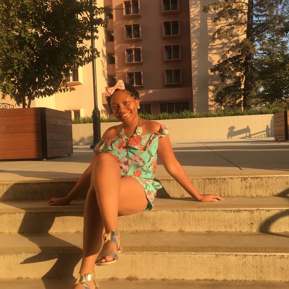 Floral Romper - Picture 4 of 4